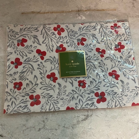 Kate Spade Floral Blockprint Placemats 13 by 19 - Picture 1 of 5